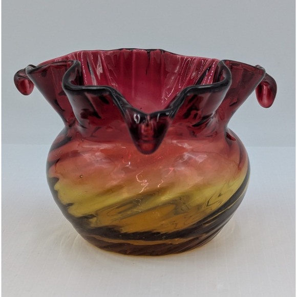 Vintage Red and Amber Amberina Optic Swirl Ruffle Top Vase Bowl - Picture 3 of 14